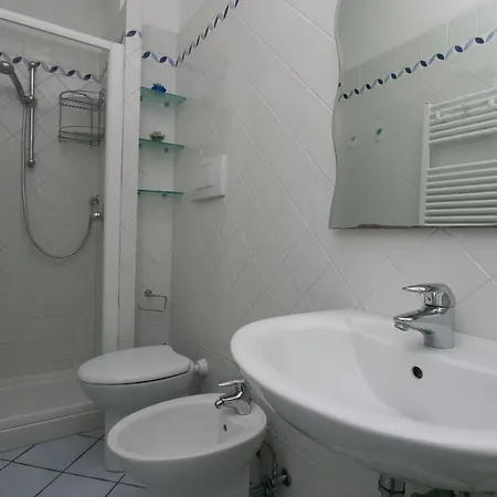 N043 - Numana, Bilocale Con Giardino Sirolo