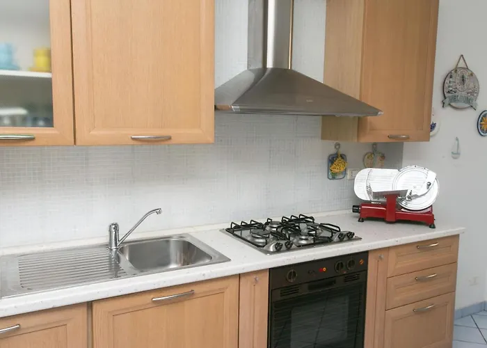 N043 - Numana, Bilocale Con Giardino Sirolo