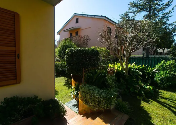 N043 - Numana, Bilocale Con Giardino Διαμέρισμα *